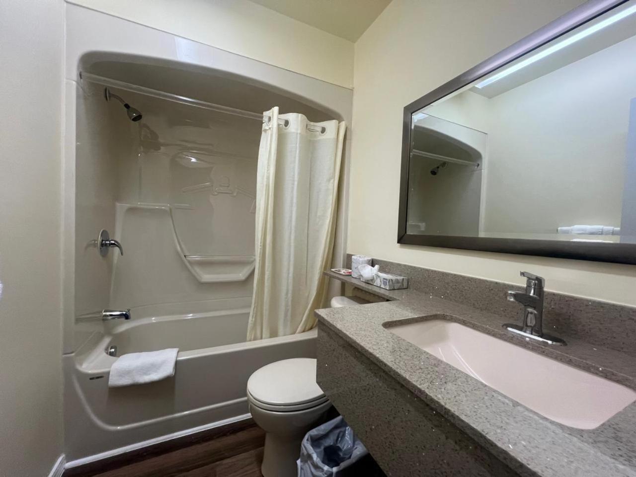 Colonial House Motor Inn パース エクステリア 写真